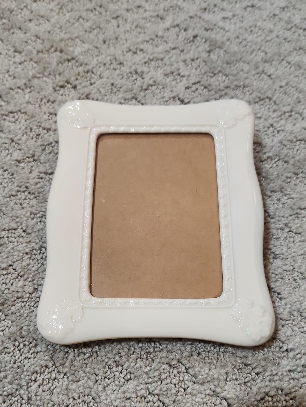 Lenox Cream Ceramic Photo Frame with Subtle Gold Trim 3x5